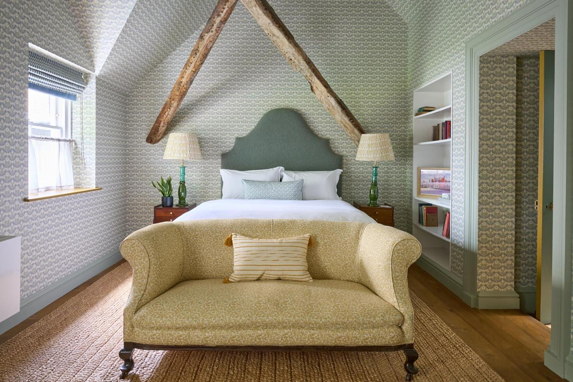 The Mitre, Hampton Court Hotel Kingston upon Thames  Bagian luar foto A bedroom at The Mitre